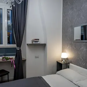 inside-roma-rooms-via-degli-scipioni-252.it-romehotels.com/
