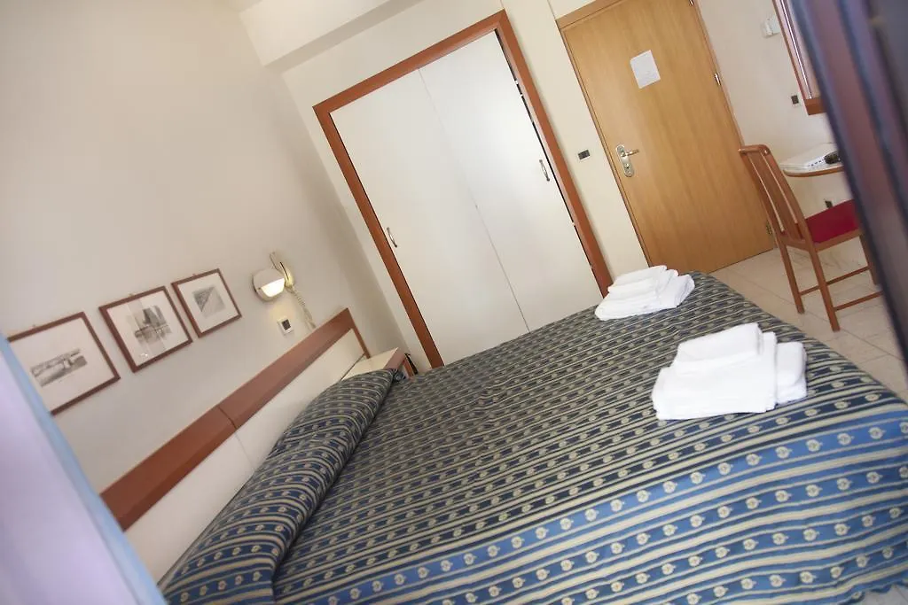 ***  Hotel Melita Beach Experience リミニ イタリア