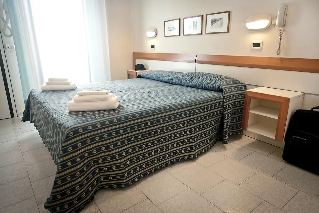 ***  Hotel Melita Beach Experience リミニ イタリア