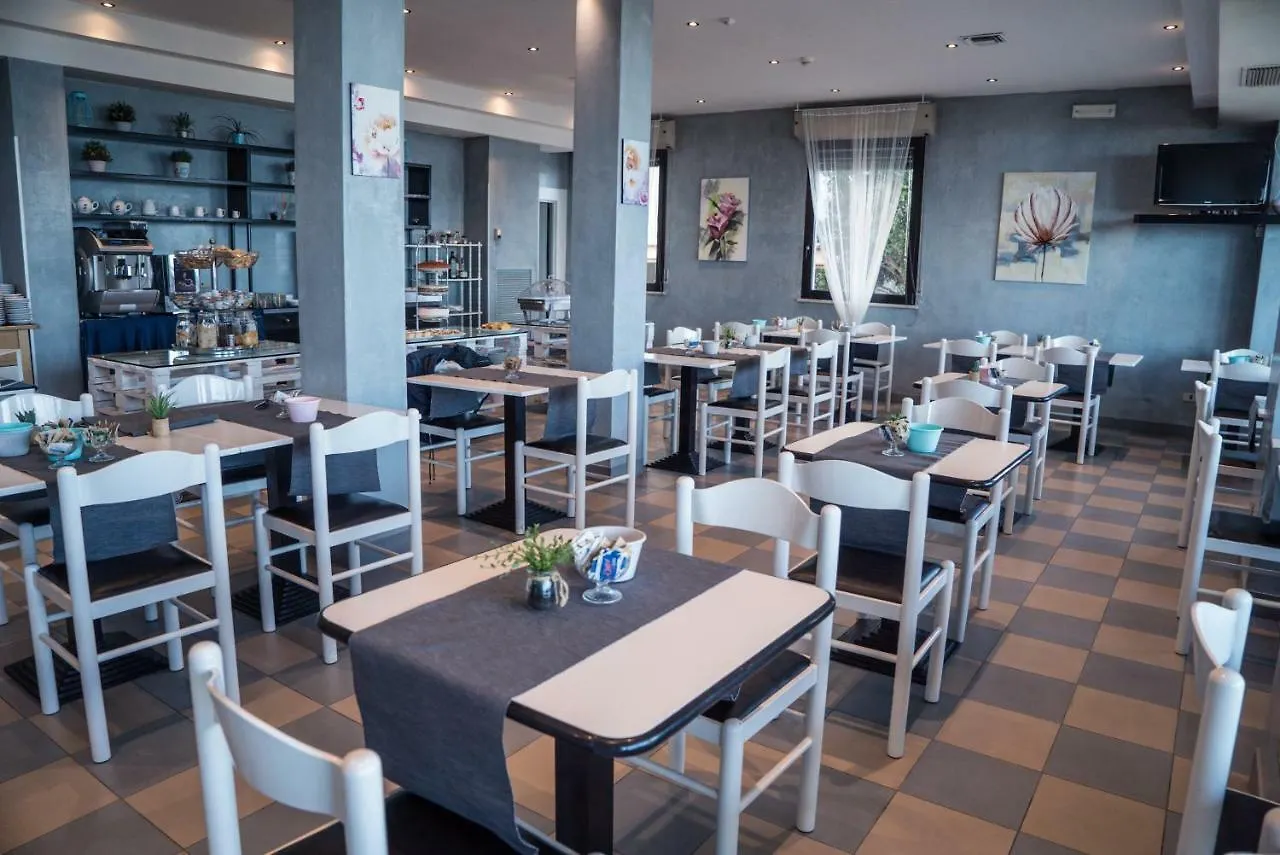 ***  Hotel Melita Beach Experience リミニ イタリア
